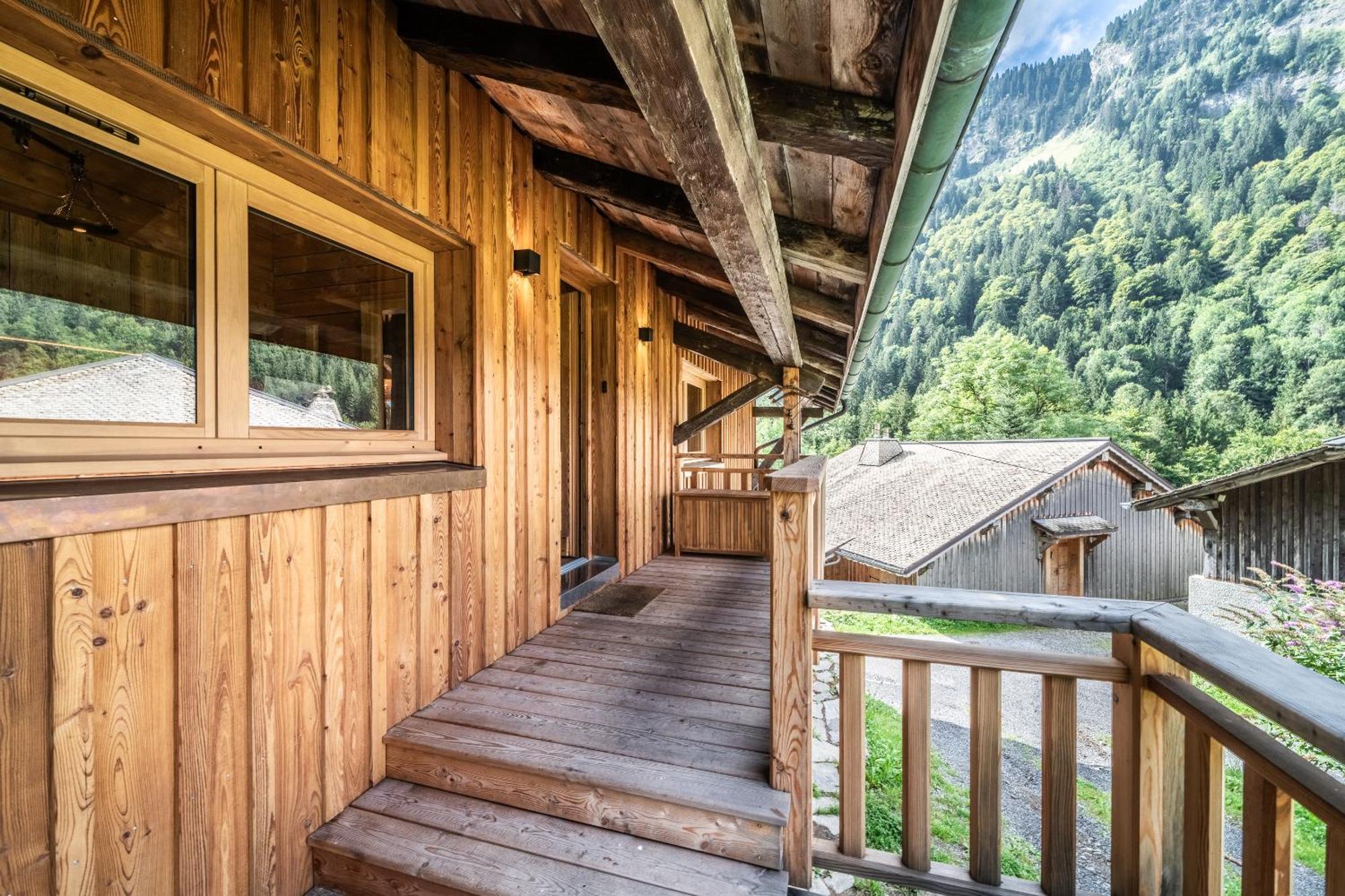 Chalet Le - By Emerald Morzine