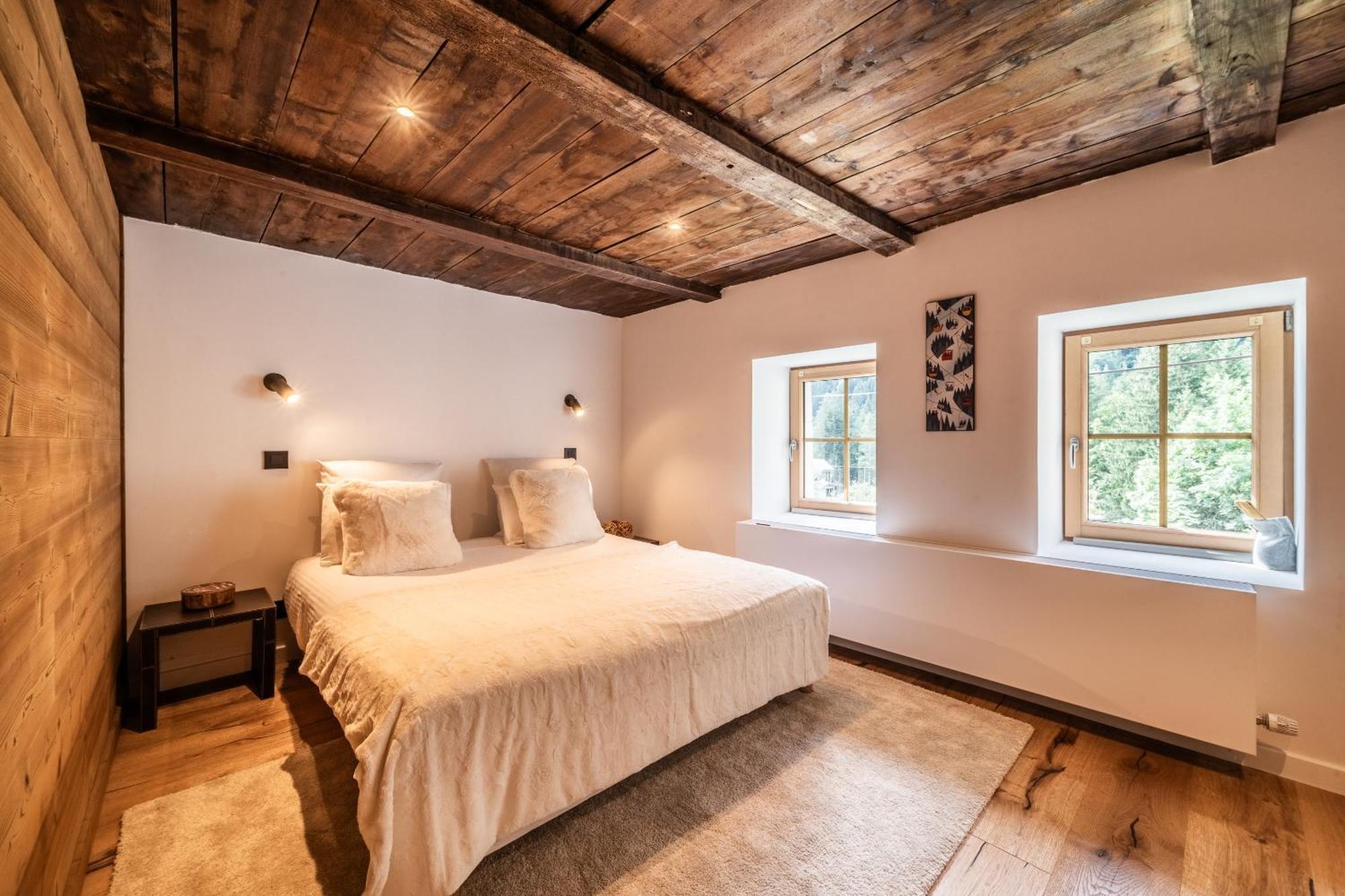 Le - By Emerald Chalet *