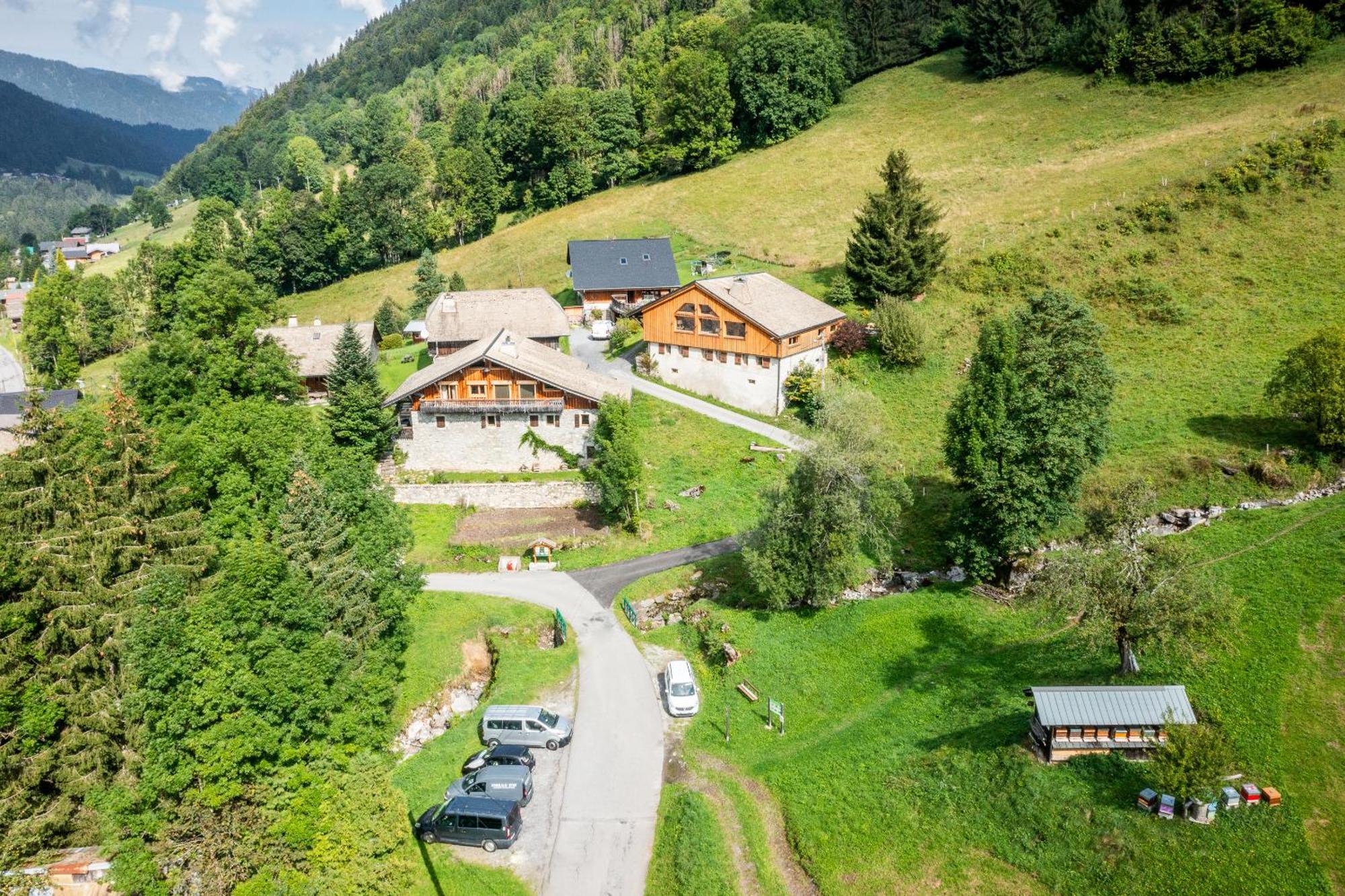 Le - By Emerald Morzine